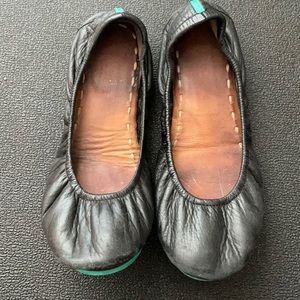 Matte black Tieks